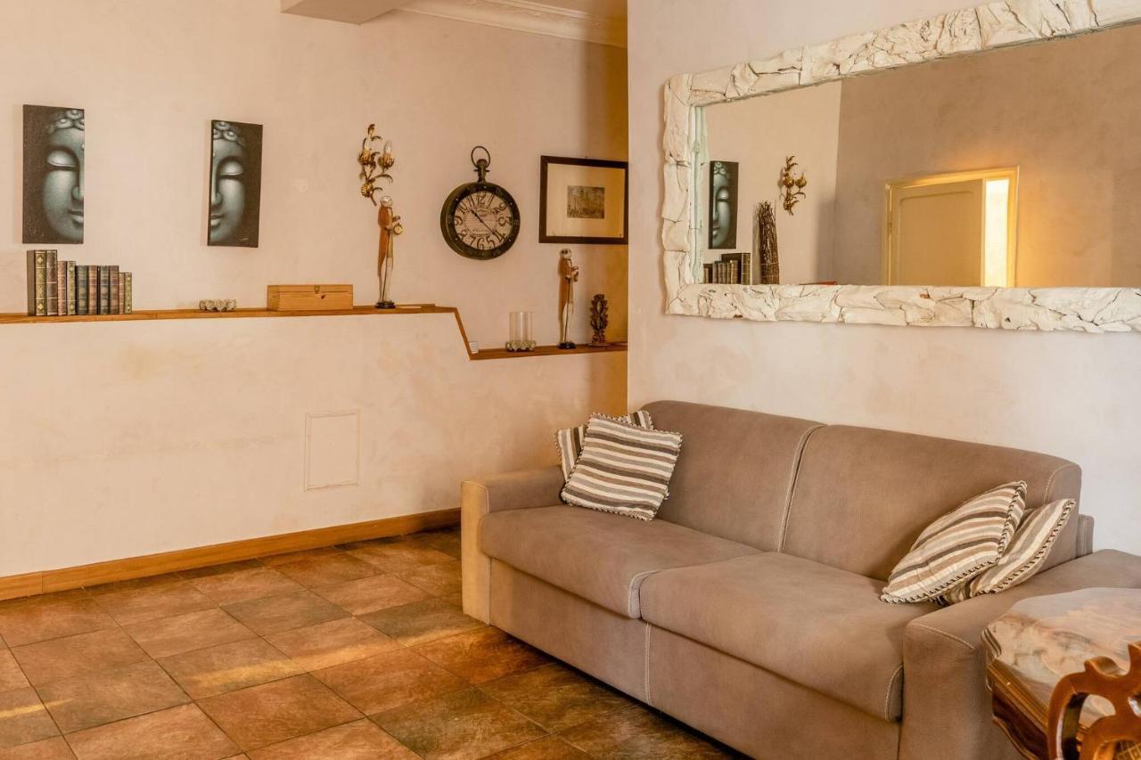 Apartment Historical Center Up To Six People Rome